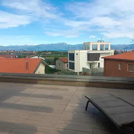 The Terrace On The - With Pool Lejlighed Peschiera del Garda