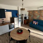 The Terrace On The - With Pool * Peschiera del Garda